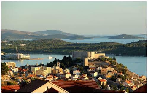 Apartment Anamarija With Sea View Sibenik Exterior photo